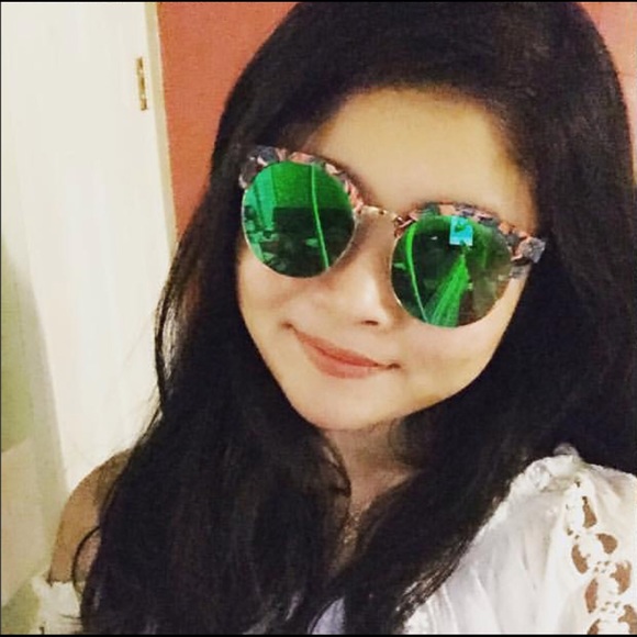 Oversized mirror lens sunglasses - Picture 4 of 4